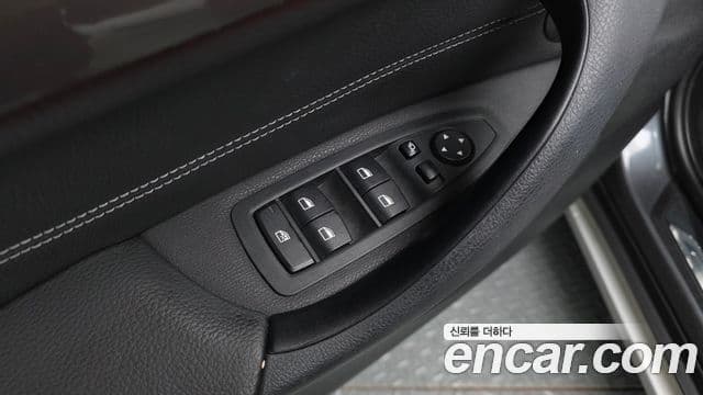 BMW X1 2021 — Photo 22/31