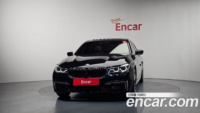 BMW 7 Series 2018 — Photo 34/40
