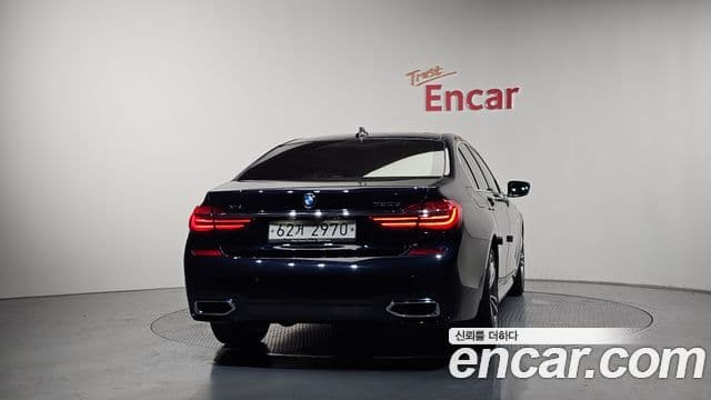 BMW 7 Series 2018 — Şəkil 4/20