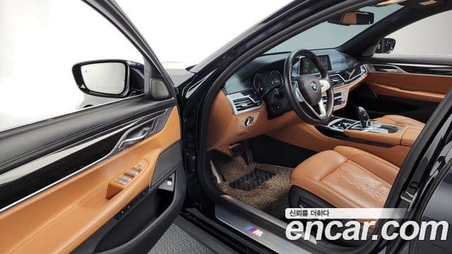 BMW 7 Series 2018 — Şəkil 10/20
