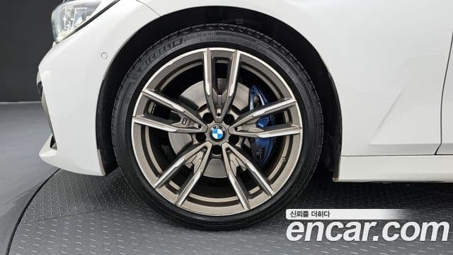 BMW 3 Series 2021 — ფოტო 5/20