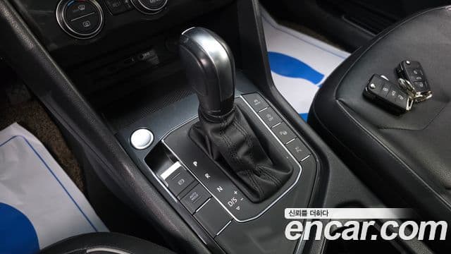 Volkswagen Tiguan 2020 — ფოტო 12/20