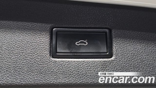 Volkswagen Tiguan 2020 — ფოტო 3/20