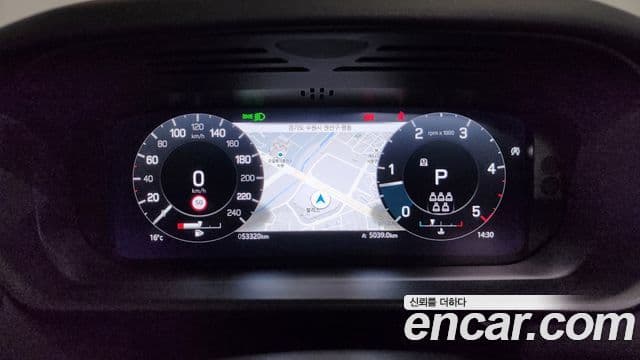 Land Rover Discovery 5 2021 — ფოტო 16/20