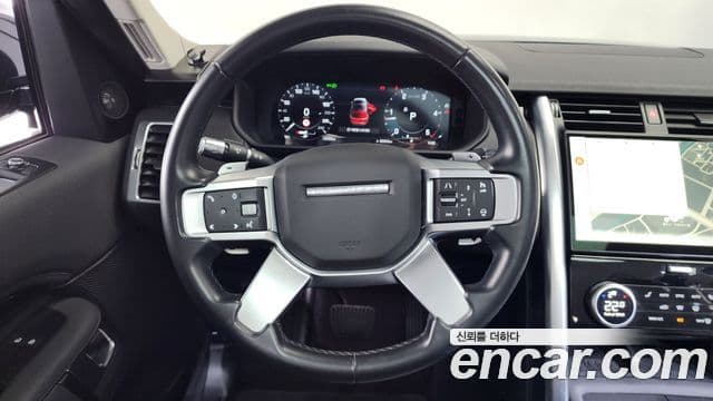 Land Rover Discovery 5 2021 — ფოტო 8/20