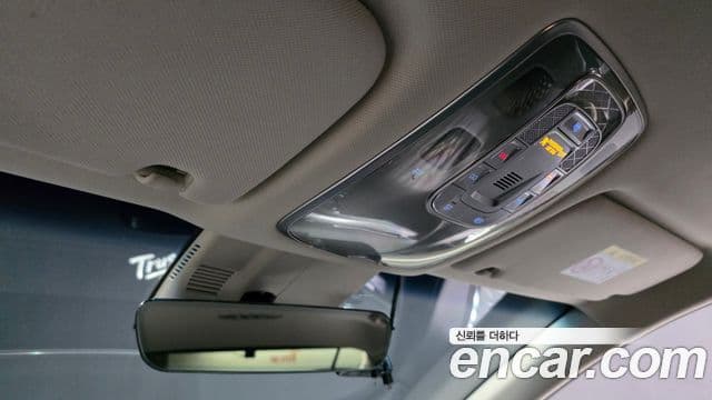 Genesis Electrified G80 2021 — ფოტო 18/20