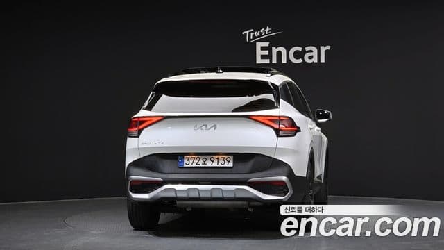 Kia Sportage 2022 — ფოტო 4/20