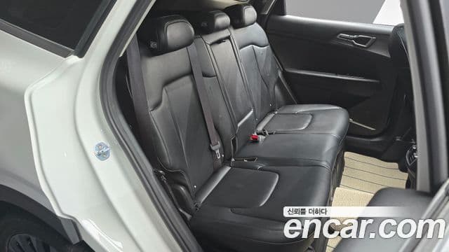 Kia Sportage 2022 — ფოტო 12/20