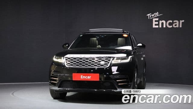 Land Rover Range Rover Velar 2018 — ფოტო 3/20