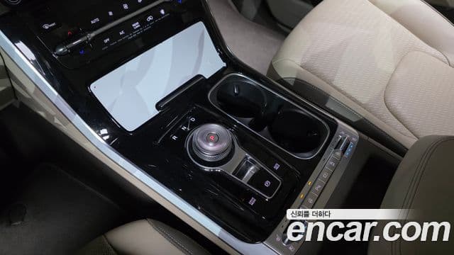 Kia Carnival 2021 — Фото 9/20