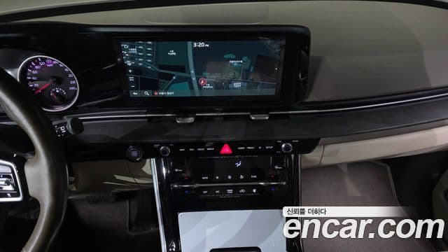 Kia Carnival 2021 — Фото 14/20