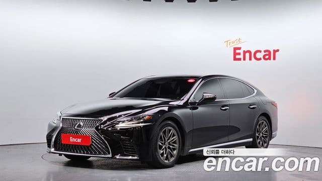 Lexus LS500 2018 — Photo 13/20