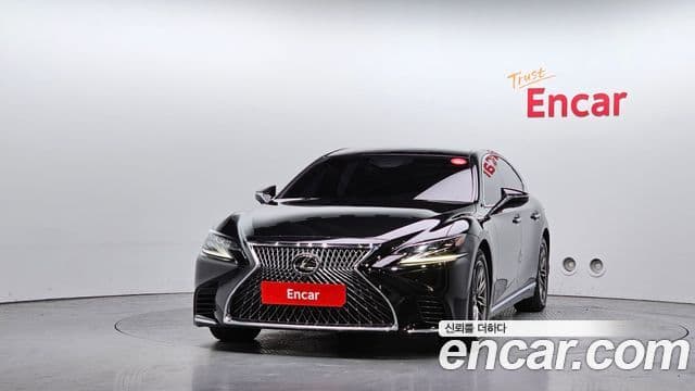 Lexus LS500 2018 — Photo 3/20