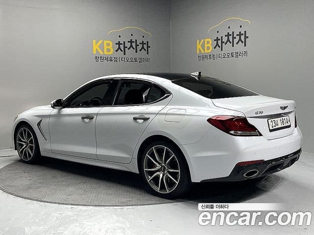 Genesis G70 2018 — Şəkil 1/20