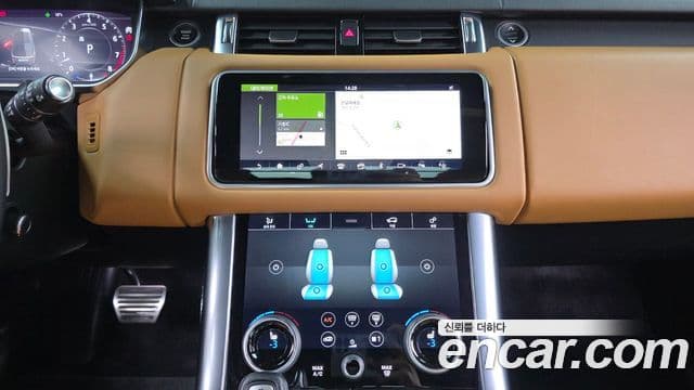 Land Rover Range Rover Sport 2021 — Photo 23/33
