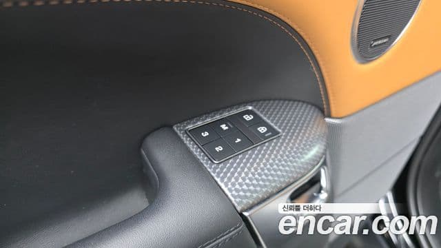 Land Rover Range Rover Sport 2021 — Photo 32/33