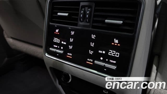 Porsche Cayenne 2021 — Photo 24/32