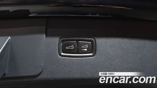Porsche Cayenne 2021 — Photo 29/32