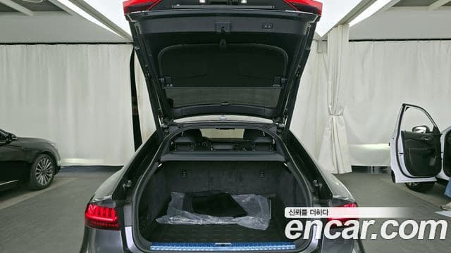 Audi A7 2021 — ფოტო 6/20