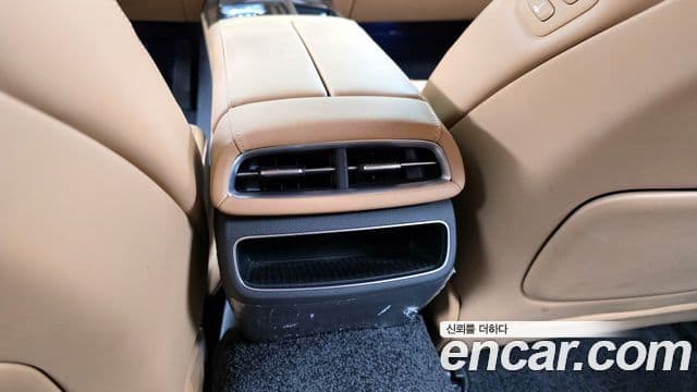 Genesis G80 2022 — Photo 2/31