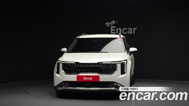 Kia Carnival 2023 — ფოტო 3/20