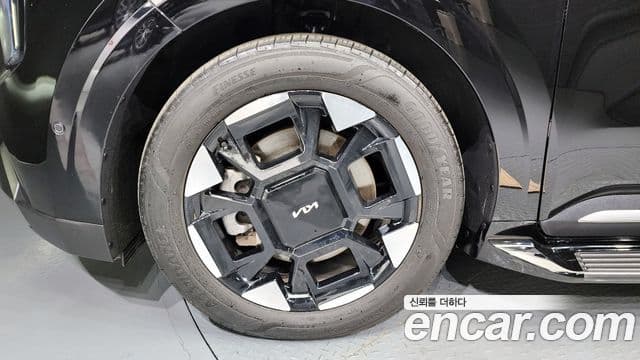Kia Carnival 2024 — ფოტო 5/20