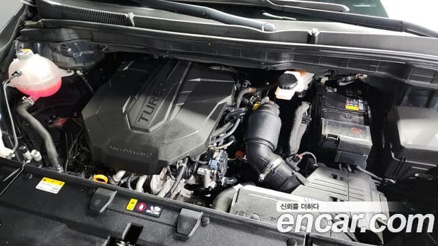 Kia Carnival 2024 — ფოტო 6/20