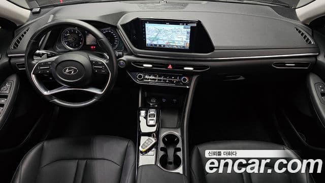 Hyundai Sonata Hybrid 2020 — Photo 5/32