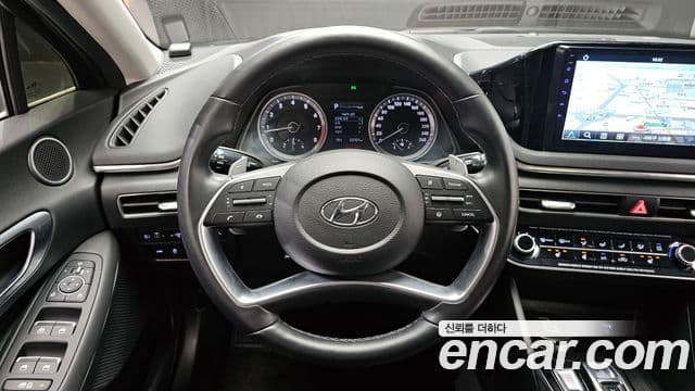 Hyundai Sonata Hybrid 2020 — Photo 3/32