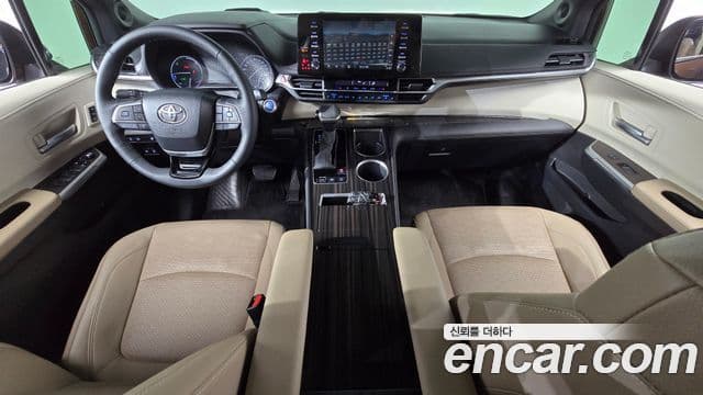 Toyota Sienna 2023 — Şəkil 7/20