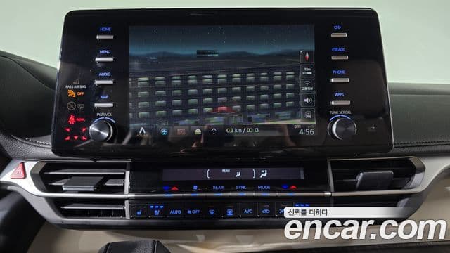 Toyota Sienna 2023 — Şəkil 13/20