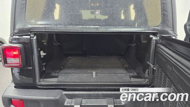 Jeep Wrangler 2019 — Şəkil 20/20