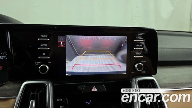 Kia Sorento 2022 — Фото 14/20