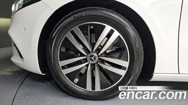 Mercedes-Benz A-Class 2021 — Şəkil 4/20