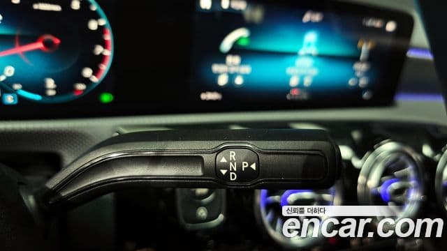 Mercedes-Benz A-Class 2021 — Şəkil 8/20