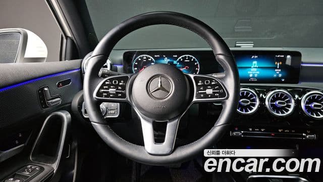 Mercedes-Benz A-Class 2021 — Şəkil 13/20