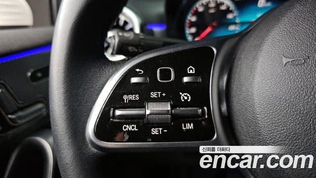 Mercedes-Benz A-Class 2021 — Şəkil 15/20