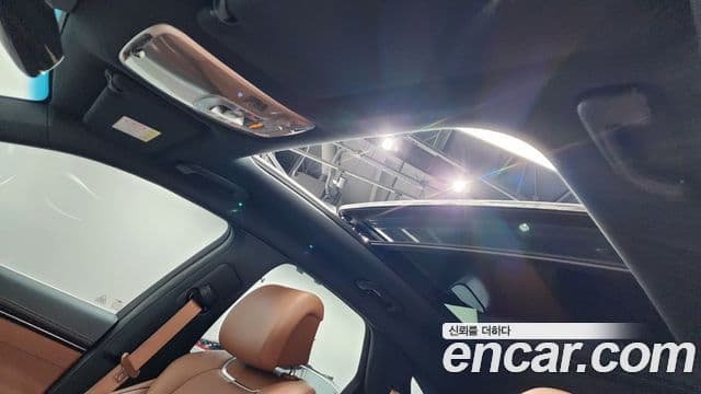 Genesis GV70 2021 — Şəkil 18/20
