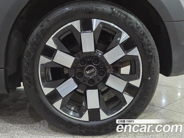 Mini Cooper S Countryman 2022 — ფოტო 10/20