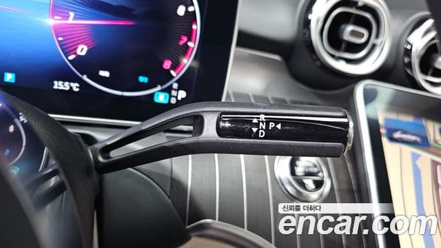 Mercedes-Benz C-Class 2023 — ფოტო 7/20