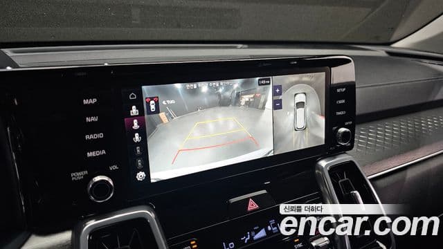 Kia Sorento 2023 — Şəkil 14/20