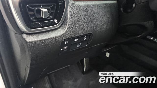 Kia Sorento 2023 — Şəkil 16/20