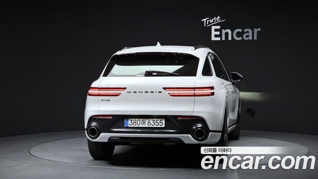 Genesis GV70 2021 — ფოტო 2/30