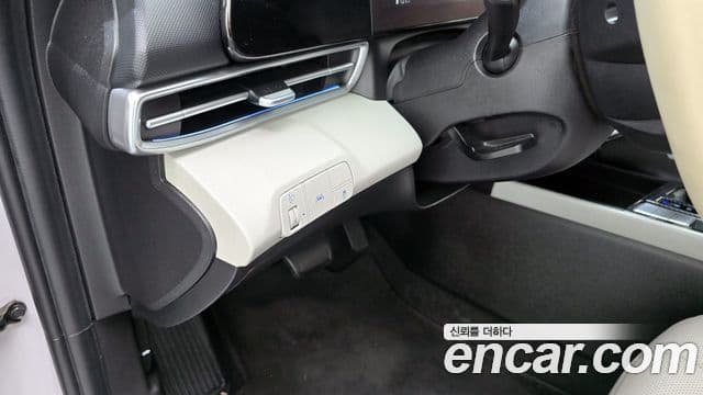 Hyundai Avante 2020 — ფოტო 19/20