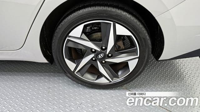 Hyundai The New Avante Hybrid 2020 — Şəkil 17/33
