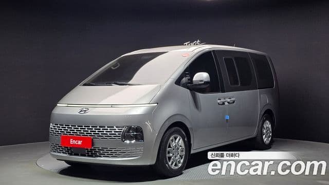 Hyundai Staria 2023 — Şəkil 1/20
