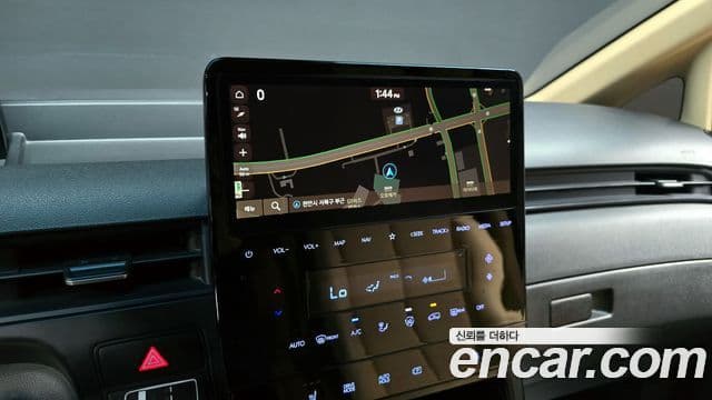 Hyundai Staria 2023 — Şəkil 17/20