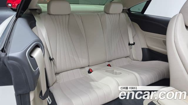 Mercedes-Benz E-Class 2021 — ფოტო 11/20