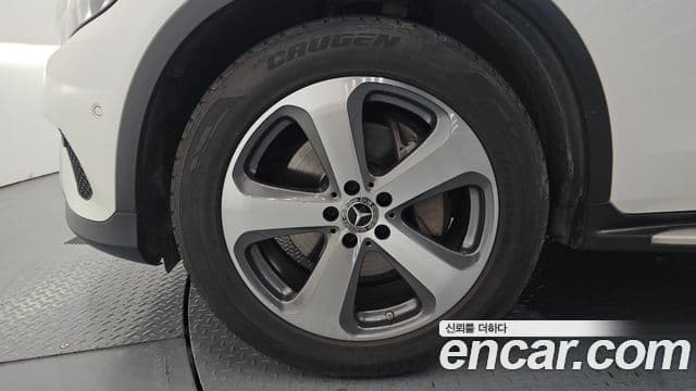 Mercedes-Benz GLC-Class 2019 — Şəkil 5/20