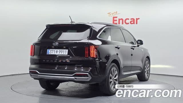 Kia Sorento 2020 — Фото 1/20